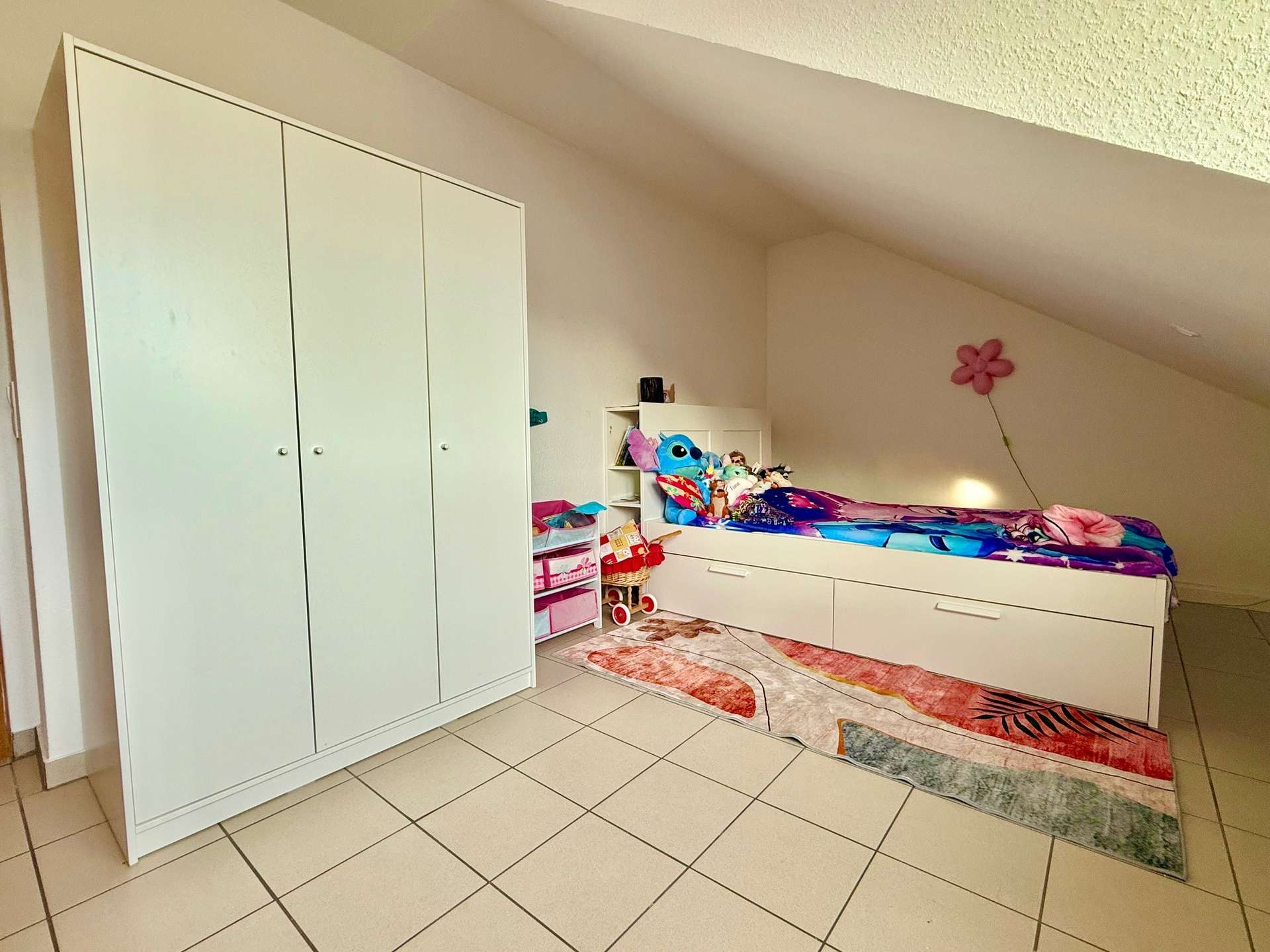 Helle bezahlbare Obergeschosswohnung im sch&ouml;nen Stadtteil Alzheim gelegen